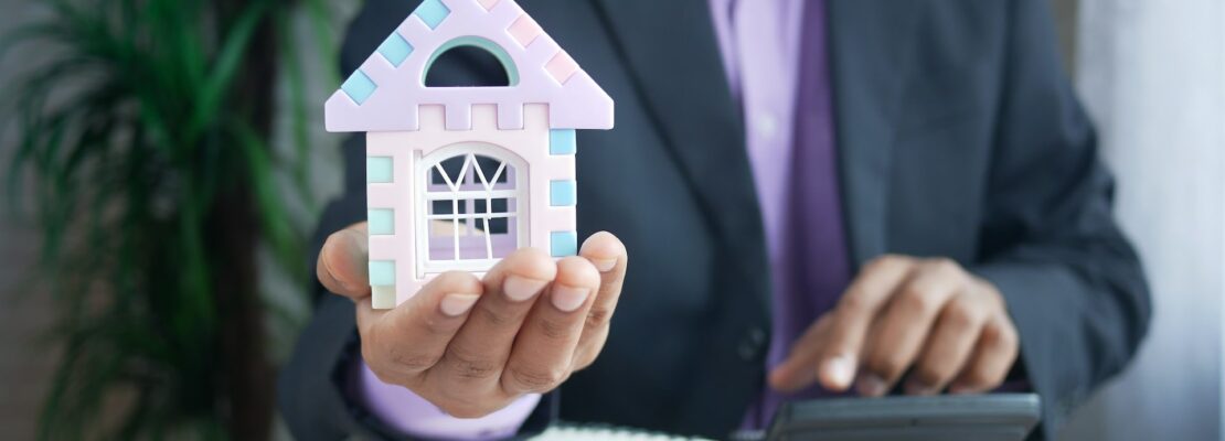 Coraz mniej chętnych na kredyty hipoteczne - problemy na rynku nieruchomośc